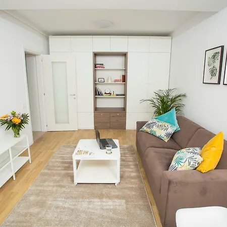 Barbu Vacarescu Apart B Appartement